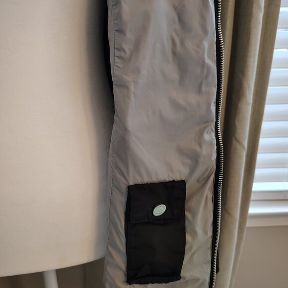 Calvin Klein Jacket Black - Water Resistant- Cold Weather - Medium - Picture 6 of 9